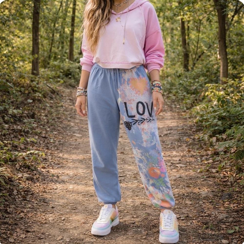 💥SOLD💥Natural Life Quinn Graphic Boho Jogger Sweatpants Love Floral Comfy